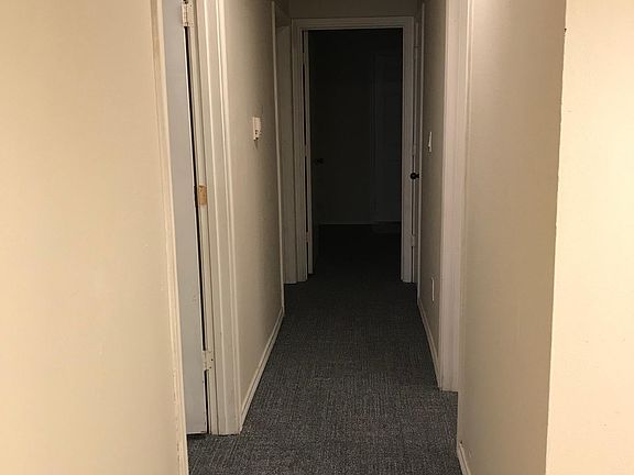Hallway to bedrooms & bathrooms