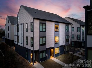 Bronson Square, Charlotte, NC 28217