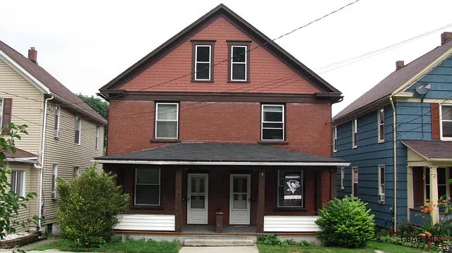 525 Vickroy Ave — Photo 1