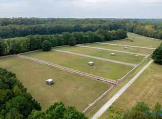 17611 Rogers Clark Blvd, Milford, VA 22514