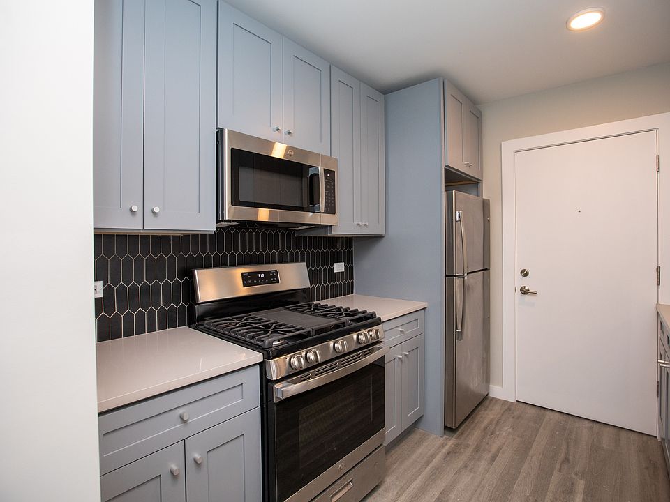 1st image of 3355 N Whipple St #2S