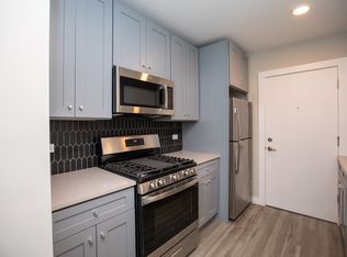 3355 N Whipple St #2S, Chicago, IL 60618