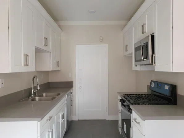 220 E Valencia Ave APT 9, Burbank, CA 91502