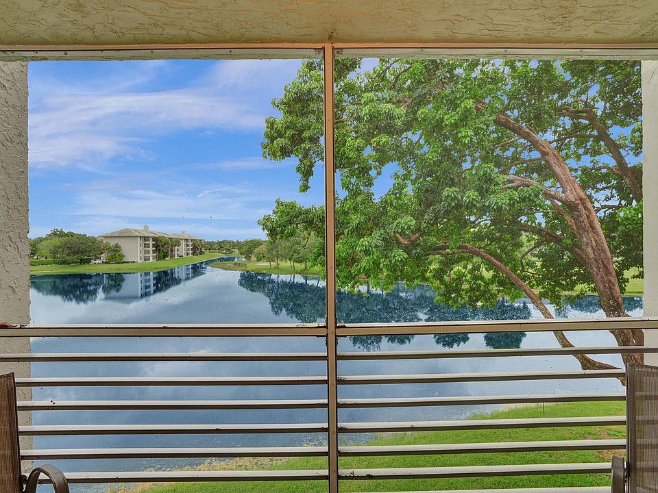 1st image of 9235 Lagoon Place #301