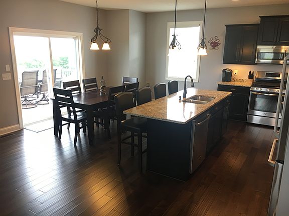 4th image of 1450 Cottonwood Ct