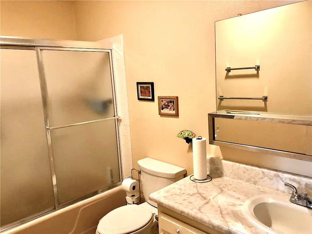 1 bed, 600 sqft, $2,300 — Photo 3
