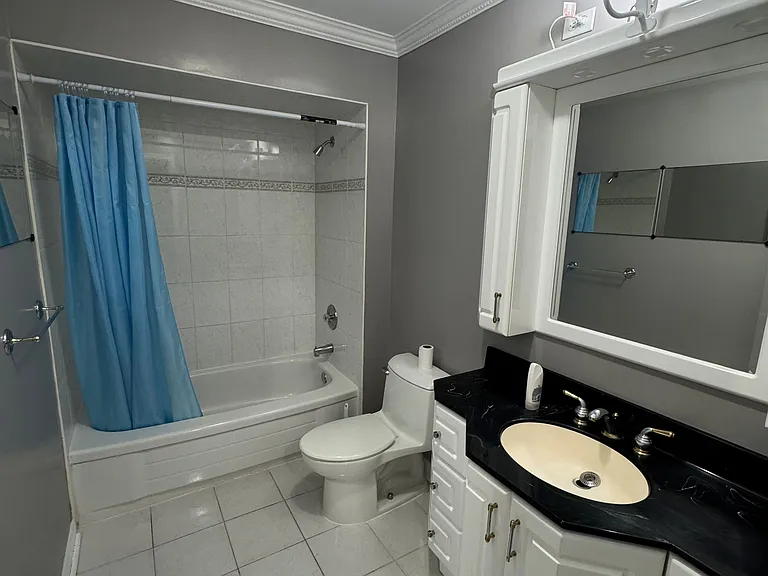 1025 Blairholm Ave #-UPPER LEVEL — Photo 12