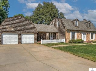 308 Concord Cir, Papillion, NE 68046