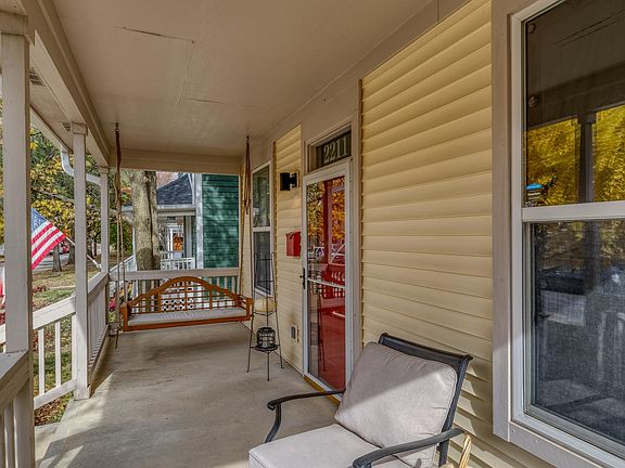 4th image of 2211 N New Jersey St