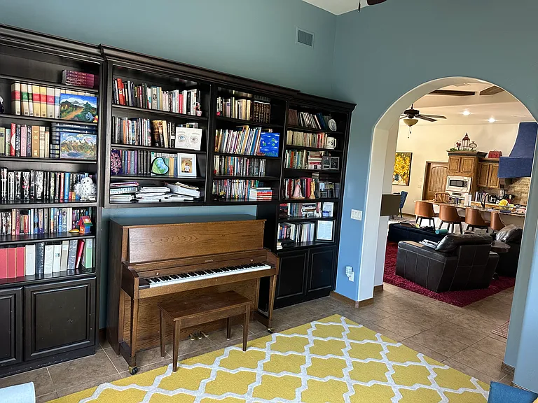 4084 Demos Ave — Photo 10