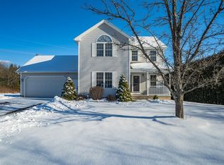 15 Jeremy Dr, Westfield, MA 01085