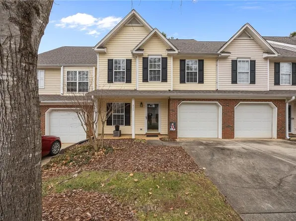 820 Creek Crossing Trl, Whitsett, NC 27377