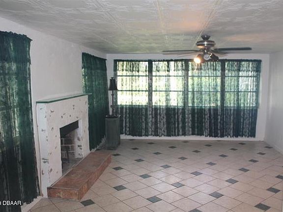 4th image of 1729 John Anderson Dr