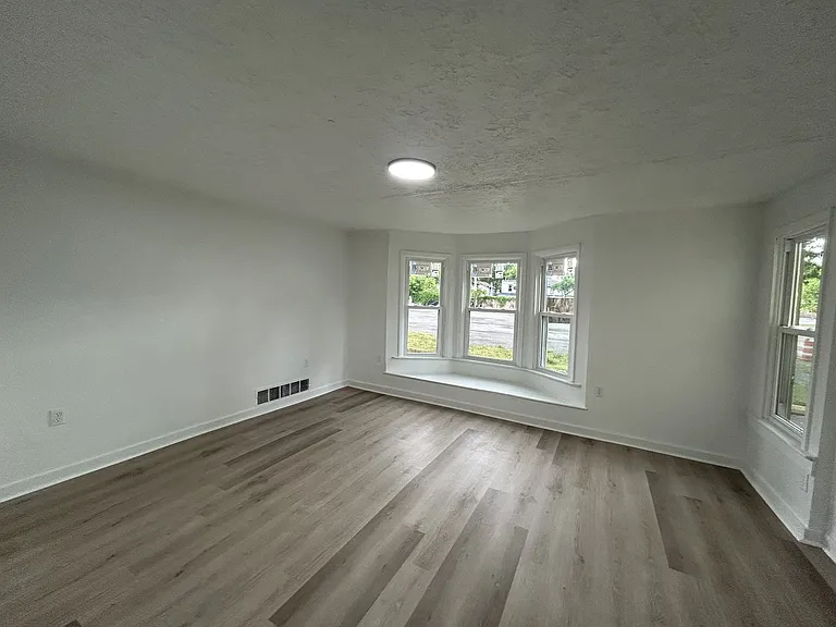 649 Jay St — Photo 3