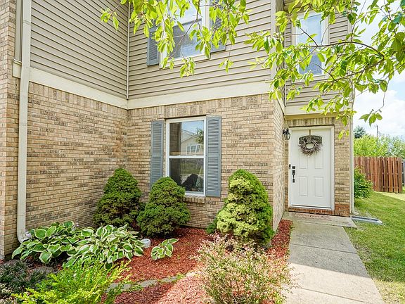 4th image of 4698 Glastonbury Way
