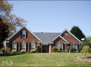 5909 Mount Water Trl, Buford, GA 30518