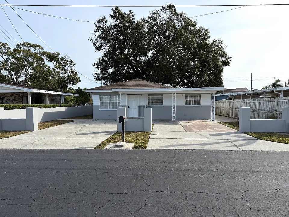 2605 N Matanzas Ave
