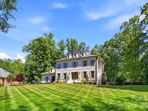 3rd image of 2510 Gleneagles Dr