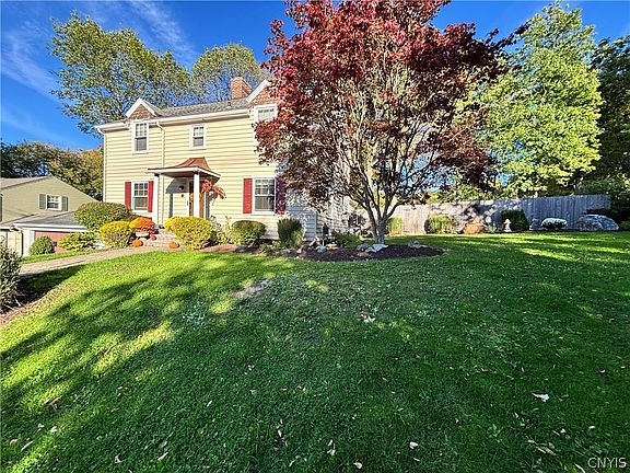 2nd image of 521 Scott Ave