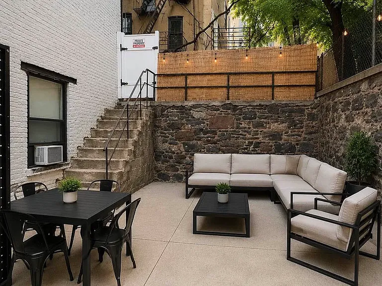 432 E 13th St #1D — Photo 1