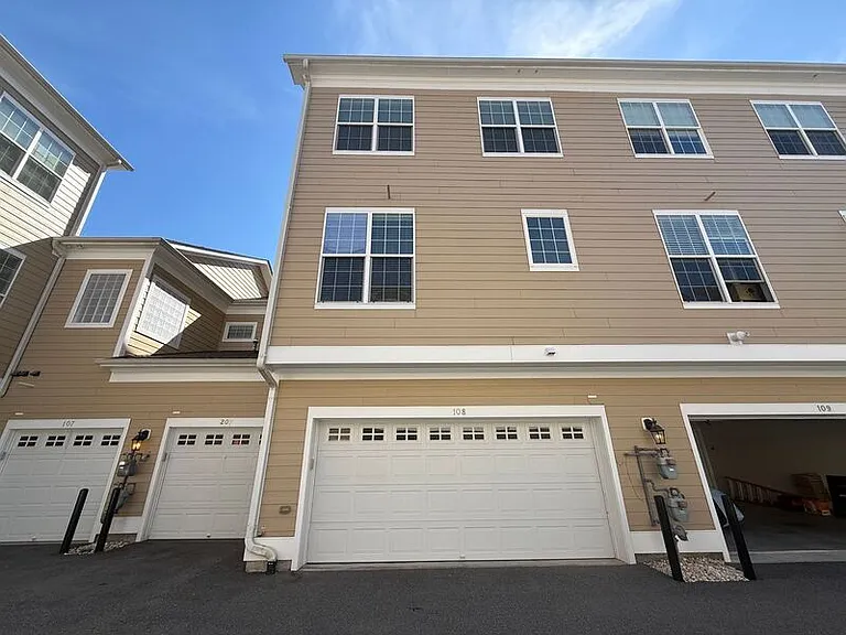 10321 Sablewood Dr #108 — Photo 27