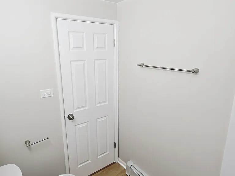 11011 - 13 South Lloyd Drive - #13 — Photo 14