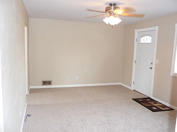 2nd image of 2036 Avenue B