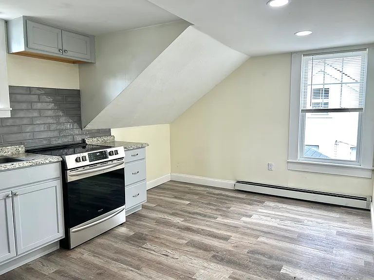 17 Green St #17A — Photo 7
