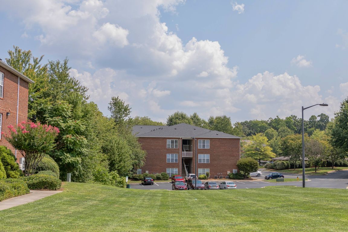 Morgan Ridge Building Exterior