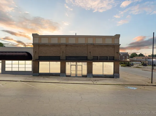 202 N Harrison Ave, Cushing, OK 74023