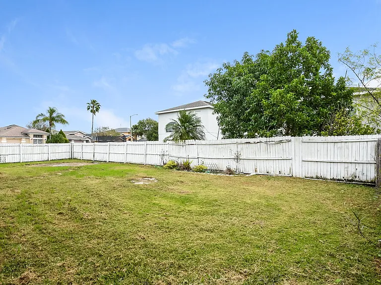 1405 Timberbend Cir — Photo 17