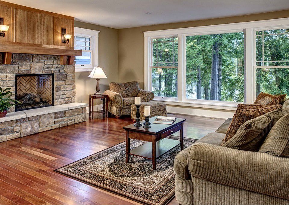 1st image of 2075 E Beaver Lake Dr SE