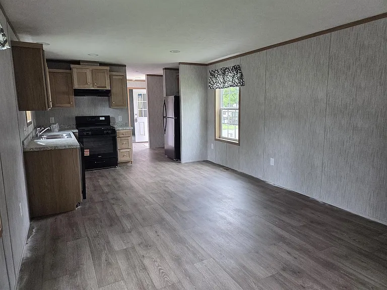 410 Donegal Dr — Photo 10