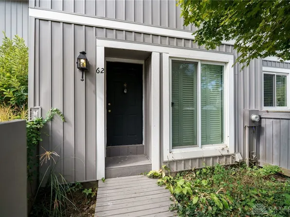 62 Twin Lakes Dr, Fairfield, OH 45014