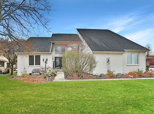 16946 Huntington Woods Dr, Macomb, MI