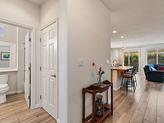 4th image of 608 American Falls Drive