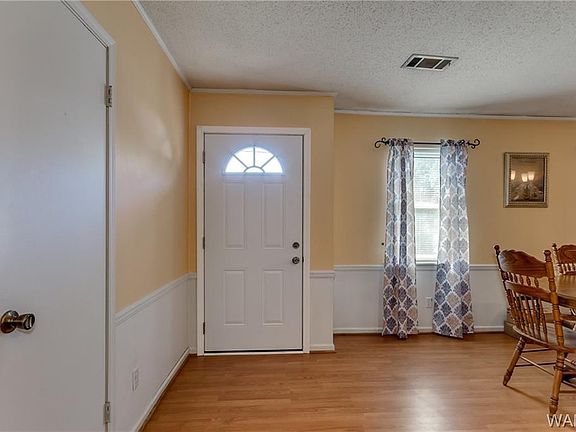 4th image of 5257 Northcliff Dr