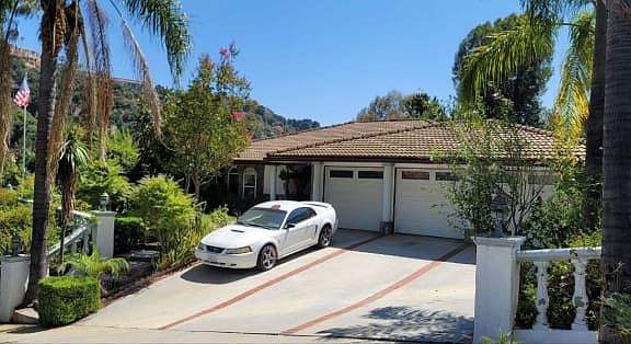 2nd image of 1855 Acacia Hill Rd #Adu