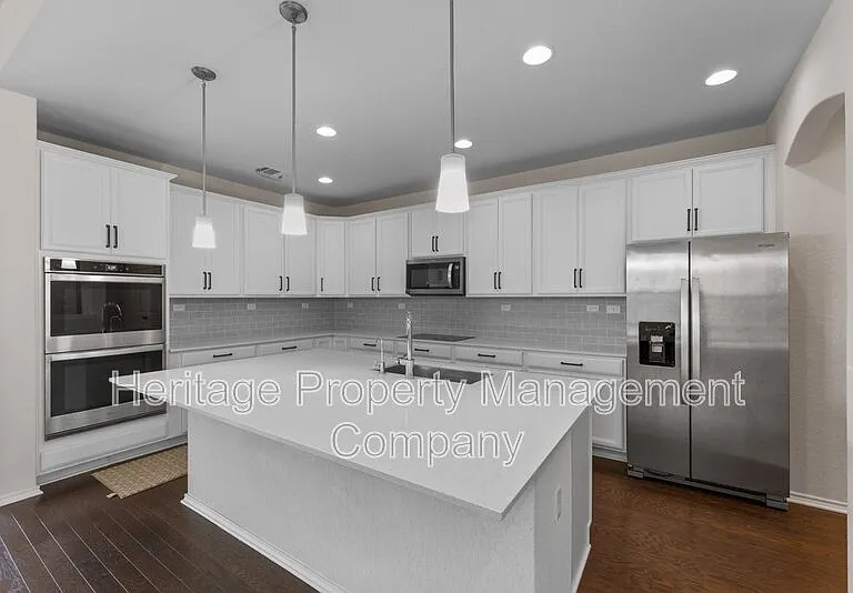 942 Blue Violet — Photo 31