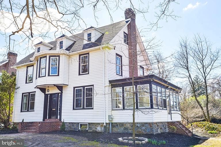1st image of 100 Lore Ave