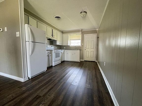 4th image of 39503 Highway 74 #18