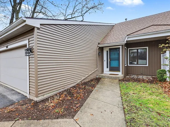 6615 Bella Vista Dr NE, Rockford, MI 49341