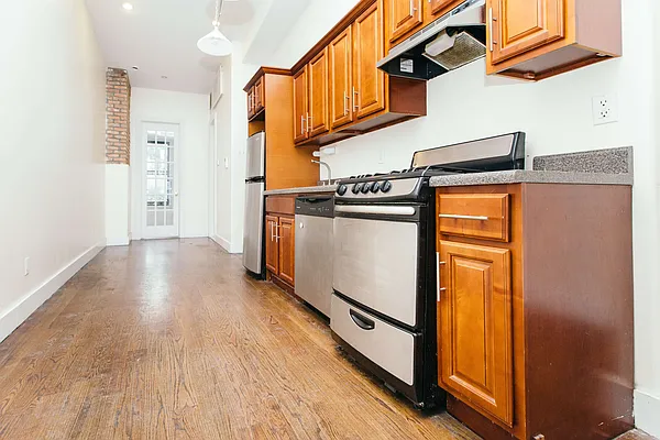 Rented by Nooklyn NYC LLC | media 29