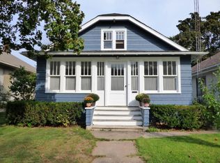 2015 S State St, Saint Joseph, MI 49085