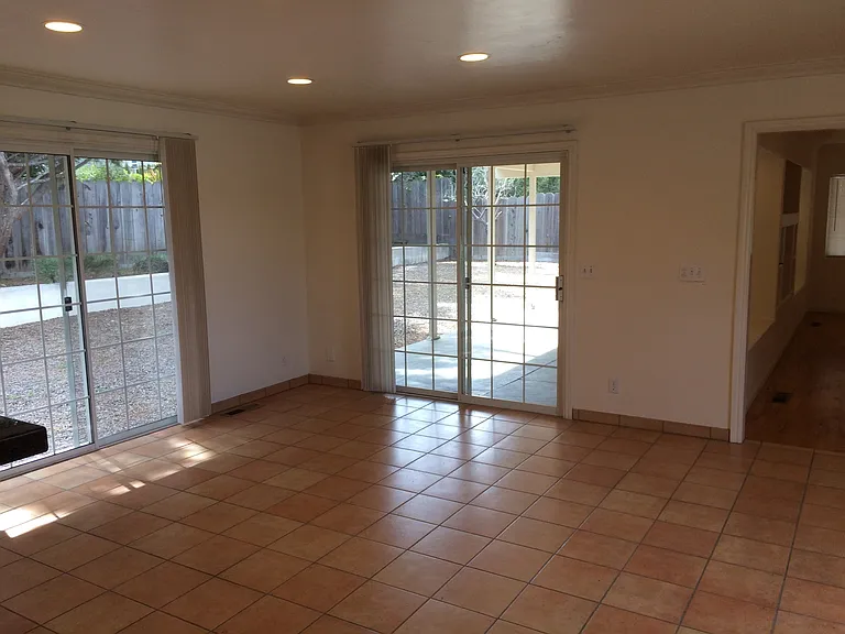 2157 Trapani Cir — Photo 6
