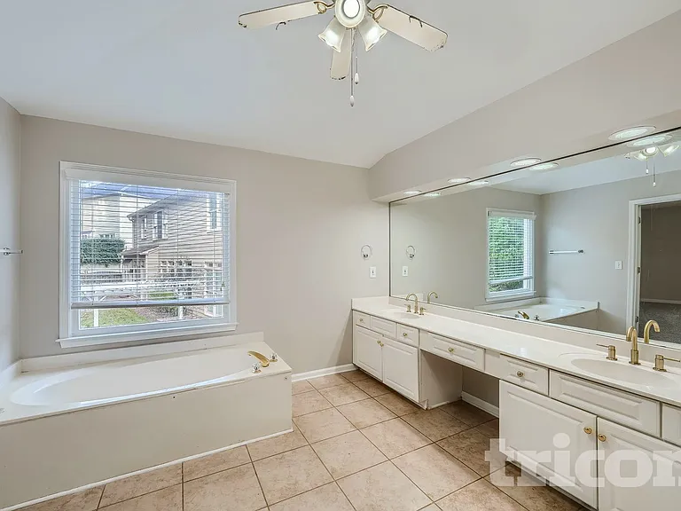 185 Gainford Ct — Photo 13