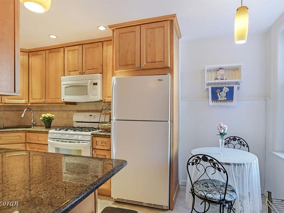2nd image of 2 Marine Ave APT 4A