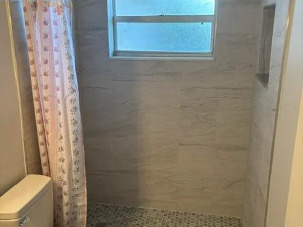 681 SW 14th St, Deerfield Beach, FL 33441