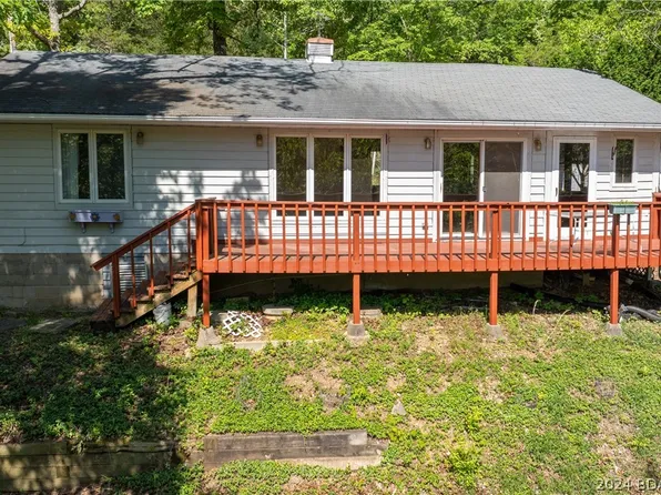 974 Shawnee View Dr, Sunrise Beach, MO 65079