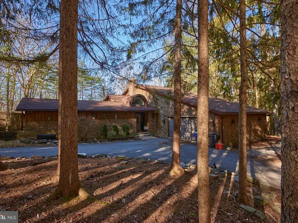 4026 Hillview Rd, Temple, PA 19560